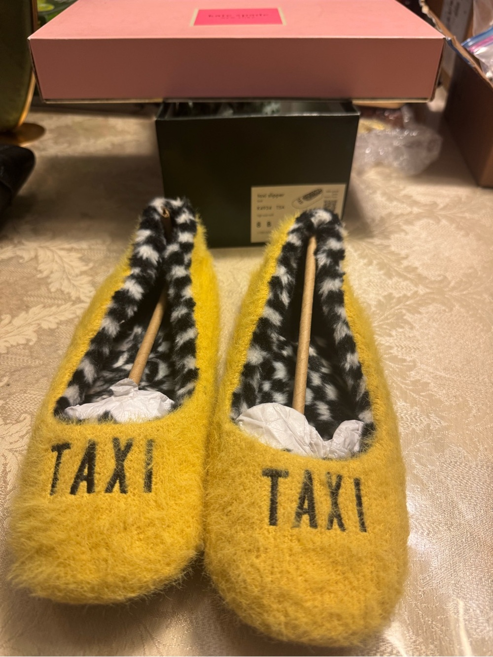 Kate Spade New York Taxi Yellow Fuzzy Slippers Faux Fur Checked NIB Size 8 B 8B